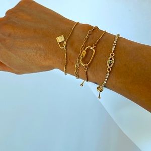 Clasp gold adjustable Bracelet